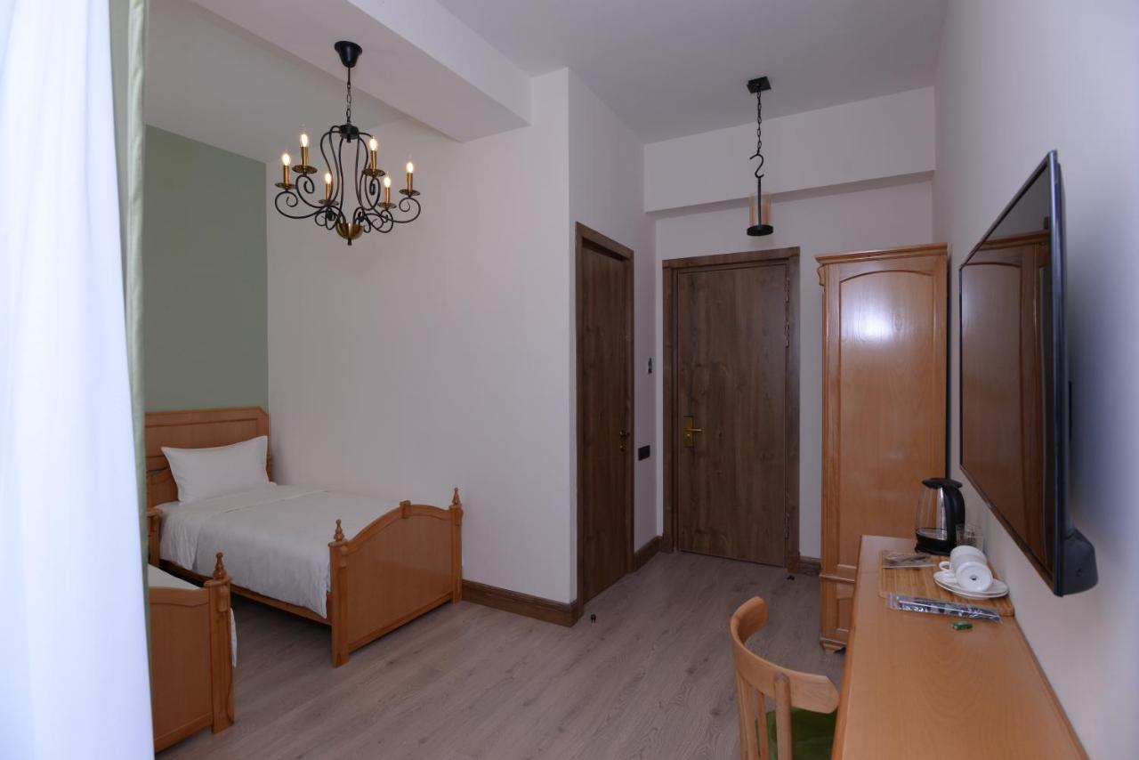 Old Avenue Hotel Гюмри Экстерьер фото