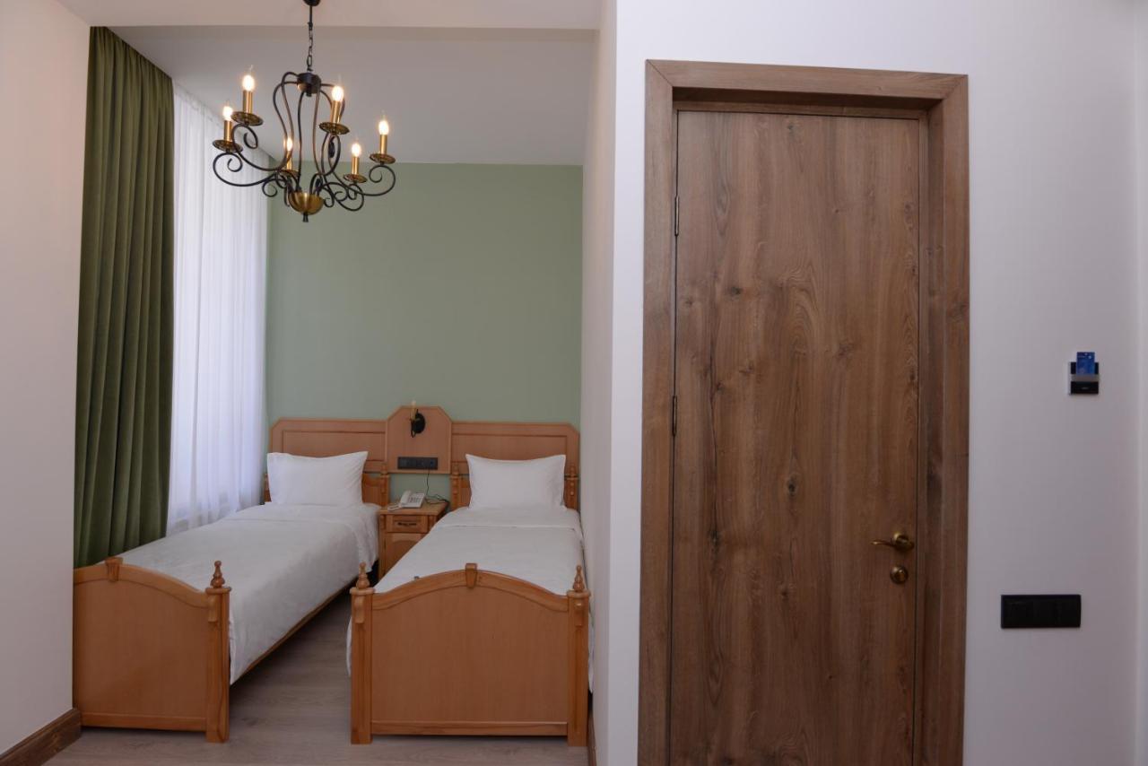 Old Avenue Hotel Гюмри Экстерьер фото