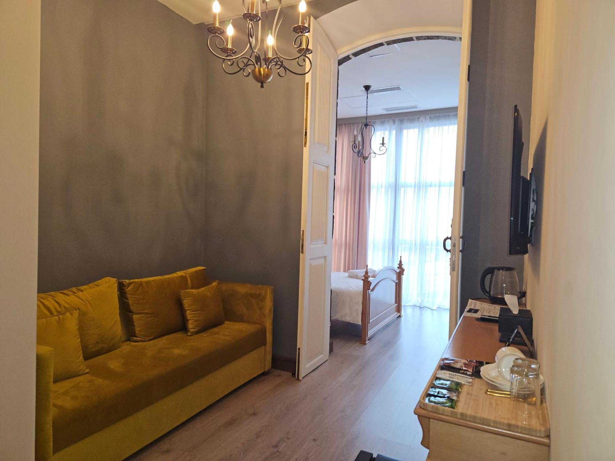 Old Avenue Hotel Гюмри Экстерьер фото