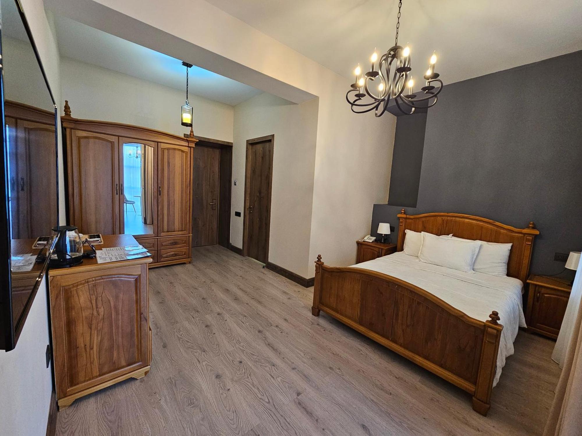 Old Avenue Hotel Гюмри Экстерьер фото